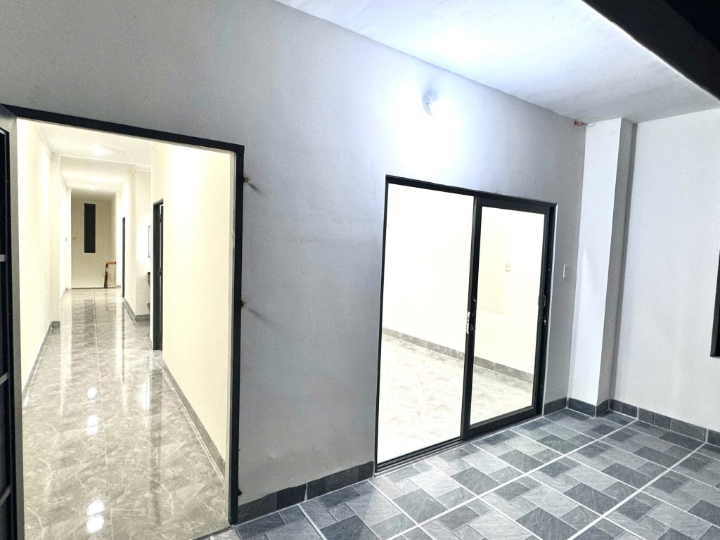 bán nhà hoàn hiện 5x30